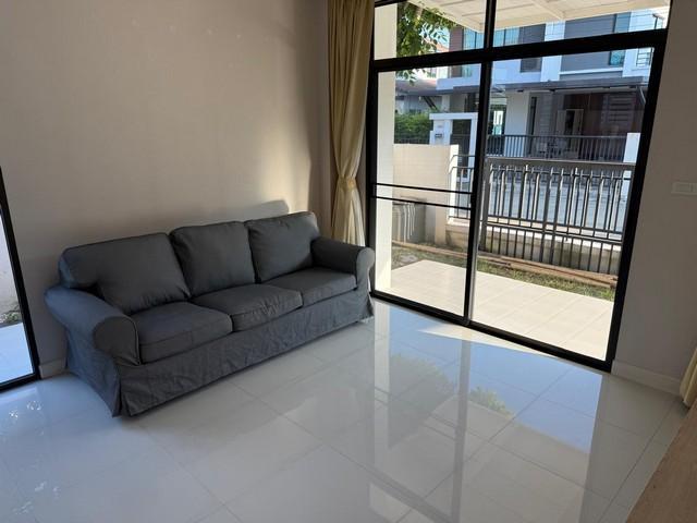 ให้เช่า บ้านเดี่ยว หลังมุม โครงการ ออร่า รามคำแหง 94 Aura Ramkhamhaeng ใกล้ สถาบันบัณฑิตพัฒนบริหารศาสตร์ (NIDA) 4