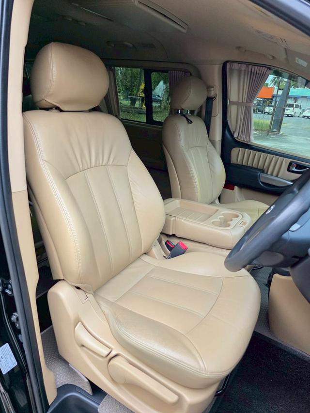 HYUNDAI H-1 DELEXE สีดำ ปี 2015 ไมล์ 130,000 กม. 8