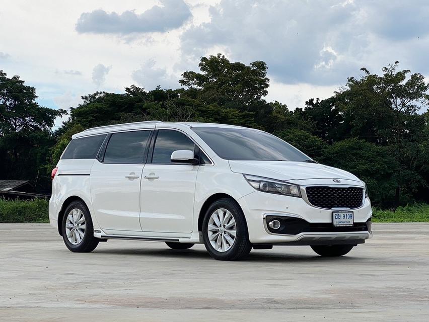 KIA Grand Carnival 2.2 EX 2015  3