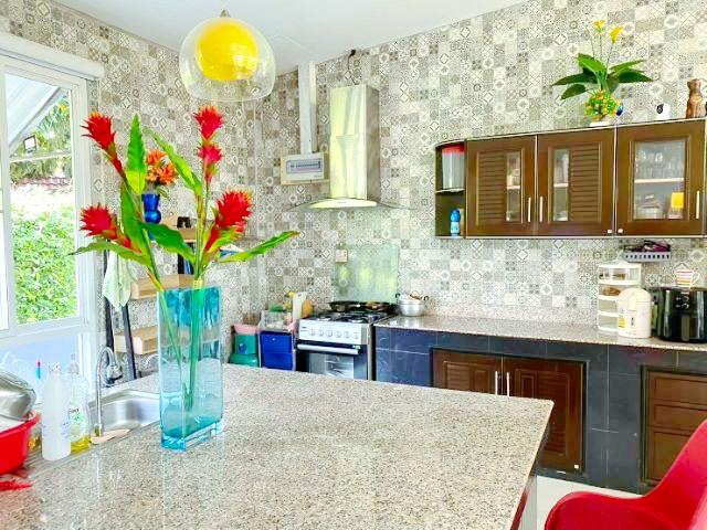 ให้เช่าบ้านเดี่ยว ตลาดดอยสะเก็ด 3กม. 3นอน สวนพฤกษศาสตร์ทวีชล 1.9 กม. เป็นธรรมชาติ 66 ตร.วา.264 ตร.ม. 3 น้ำ พร้อมเฟอร์ฯ 8