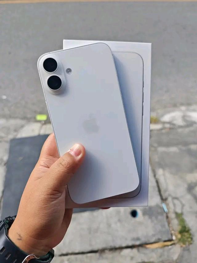 พร้อมขาย iPhone 16 Plus สภาพดี 