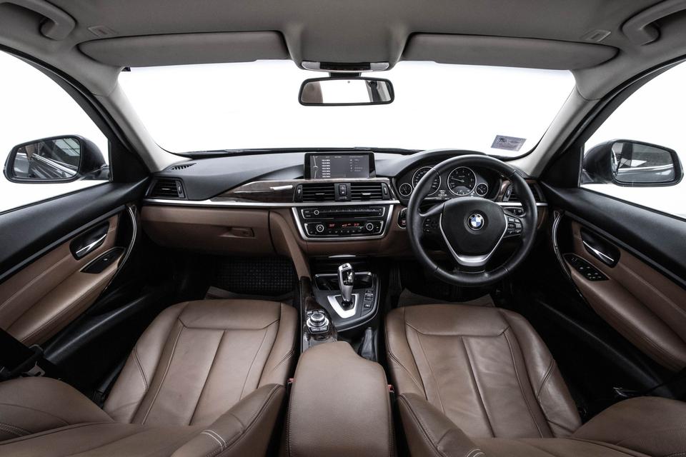 รูป 2013 BMW SERIES 3 320 D LUXURY 2.0 ผ่อน 8,056 บาท 12 เดือนแรก 6