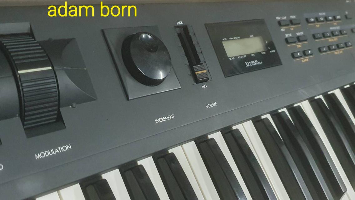 **ขายครับ! Kawai K11 สภาพดี ใช้งานปรกติ มี adapter ให้ครับ **