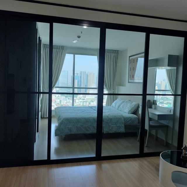 ✨ Condo for Rent – Life Ladprao 18 ✨ Fully furnished • Move-in ready 🏙 1 Bedroom | 40 sq.m. | High Floor | Open View 💸 Special Price: 18,000 THB/mo 3