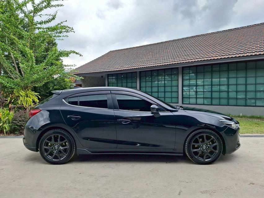รหัสรถ KN895 MAZDA MAZDA3 2.0 SP SPORTS ปี 2017  10