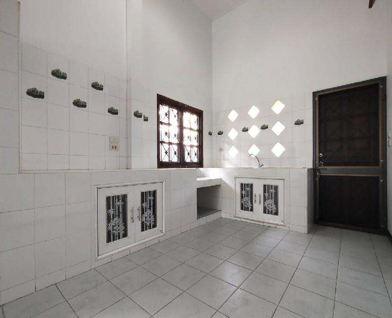 ให้เช่าบ้านเดี่ยว 2 ชั้น หลังใหญ่ 99 ตารางวา / ทำเล ลาดพร้าว โชคชัย 4 / อยู่ในซอยสตรีวิทยา 2 12