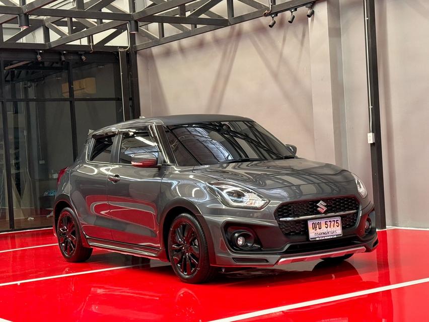 2023 SUZUKI SWIFT GLX รุ่น TOP สุด รถมือเดียวออกป้ายแดง รถวิ่งน้อย เข้าศูนย์ทุกระยะ รถไม่เคยมีอุบัติเหตุครับ