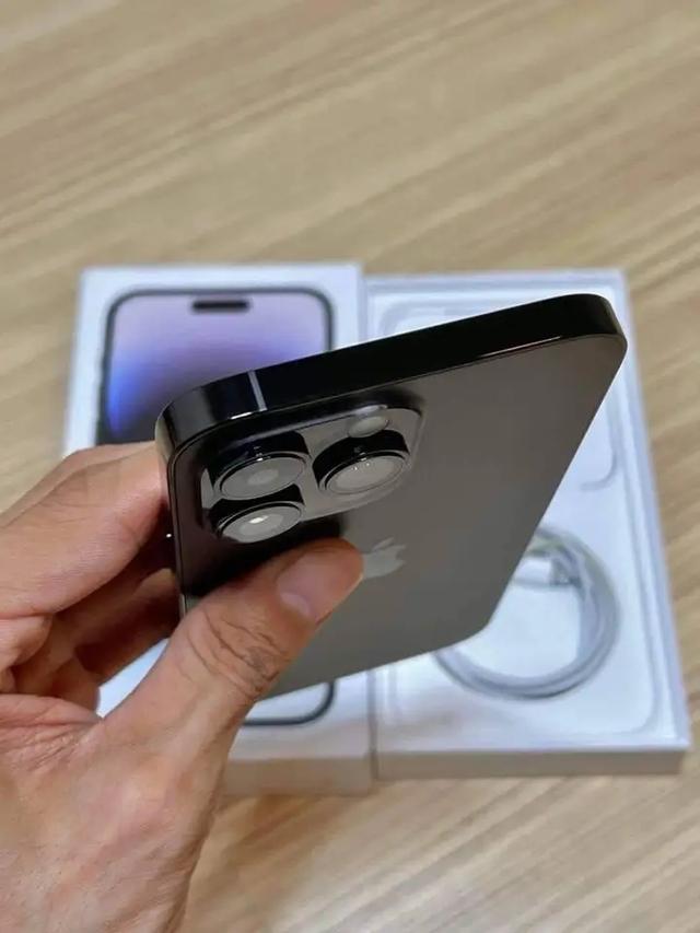 เจ้าของขายเอง  iPhone 16 Pro Max 3