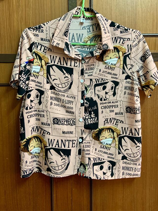 เสื้อเชิ้ตแขนสั้นมือสองลาย One Piece 