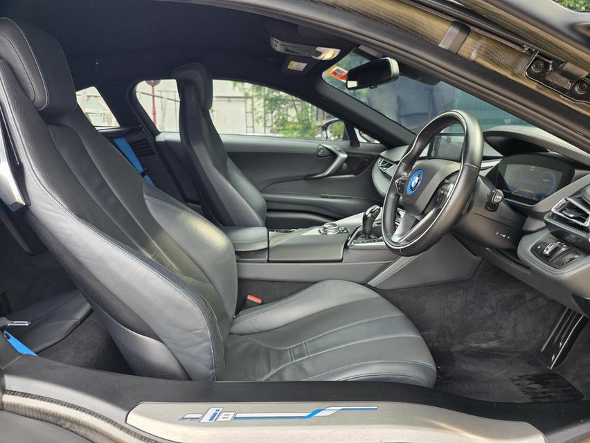 ขาย Bmw i8 ปี14 (รถสีเทา) รถสวย พร้อมใช้งาน 10