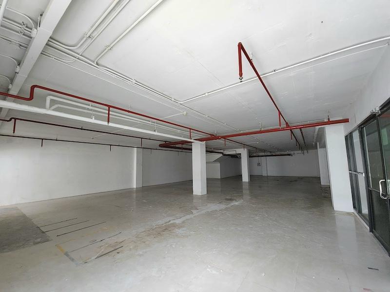 ให้เช่าพื้นที่ชั้นใต้ดิน อยู่หน้าโครงการ Commercial space ถนนจันทน์ สาทร 4