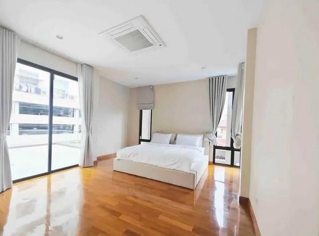 บ้านเดี่ยวหรูนอกโครงการ Pool Villa ห้วยขวาง อินทามระ 29 ใกล้ BTS อารีย์ BTS สะพานควาย เฟอร์นิเจอร์ครบ 5