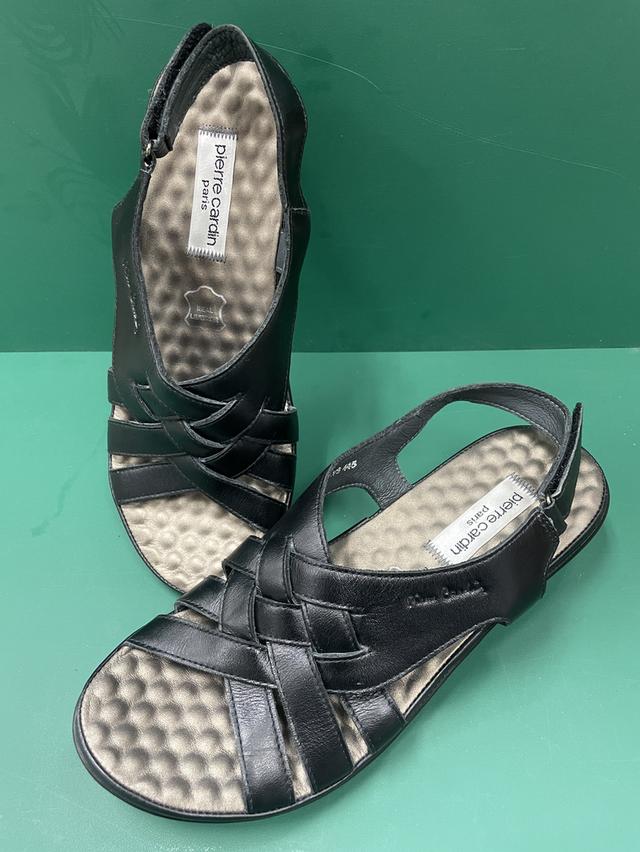 รองเท้า Pierre Cardin แท้ สภาพดีมากเหมือนใหม่(ไม่แอดไลน์เข้าไม่กลุ่ม)