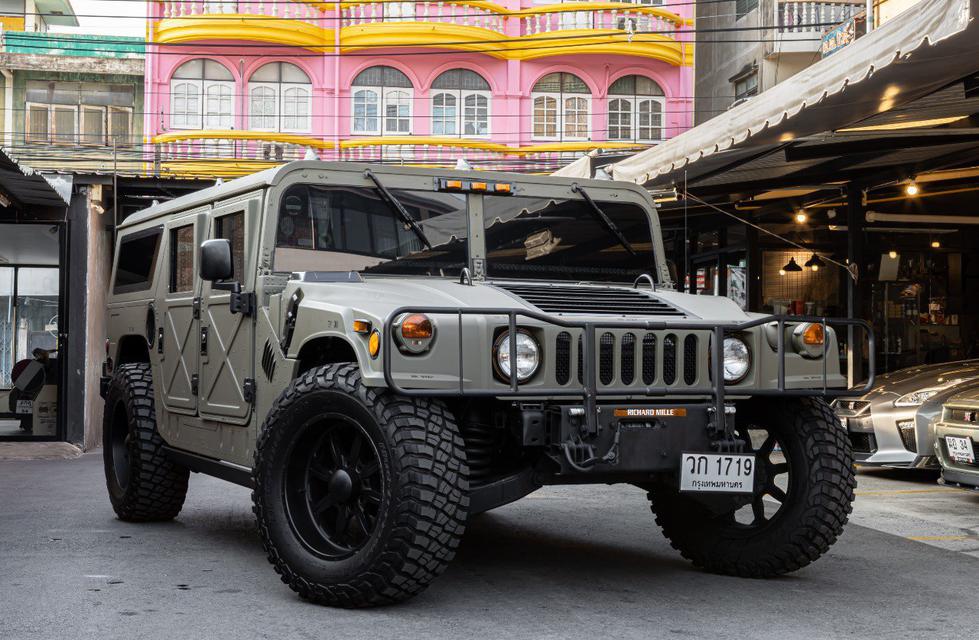 Hummer H1 Alpha Wagon 1