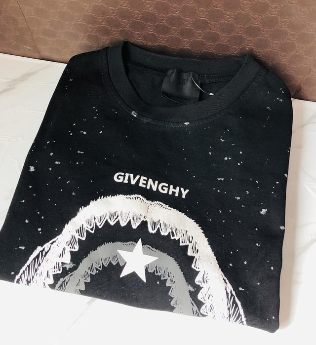 เสื้อยืด คอกลม🌟size L ✅ส่งฟรี