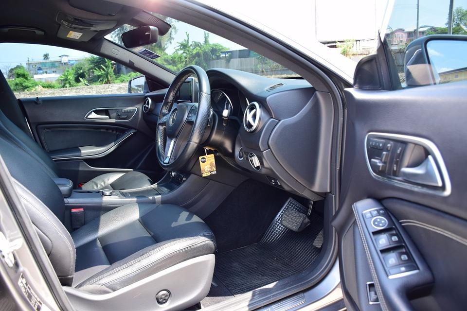 ขาย BENZ CLA-180 ปี2014 ราคาเพียง 420000 บาท เกียร์แพดเดิ้ลชิฟ รถสวยเบาะหนังไฟฟ้าคู่หน้า แอร์ฉ่ำมากๆ เครื่องนิ่มช่วงล่างแน่น โทร0957401229 ไลน์ UTBP รูปที่ 8