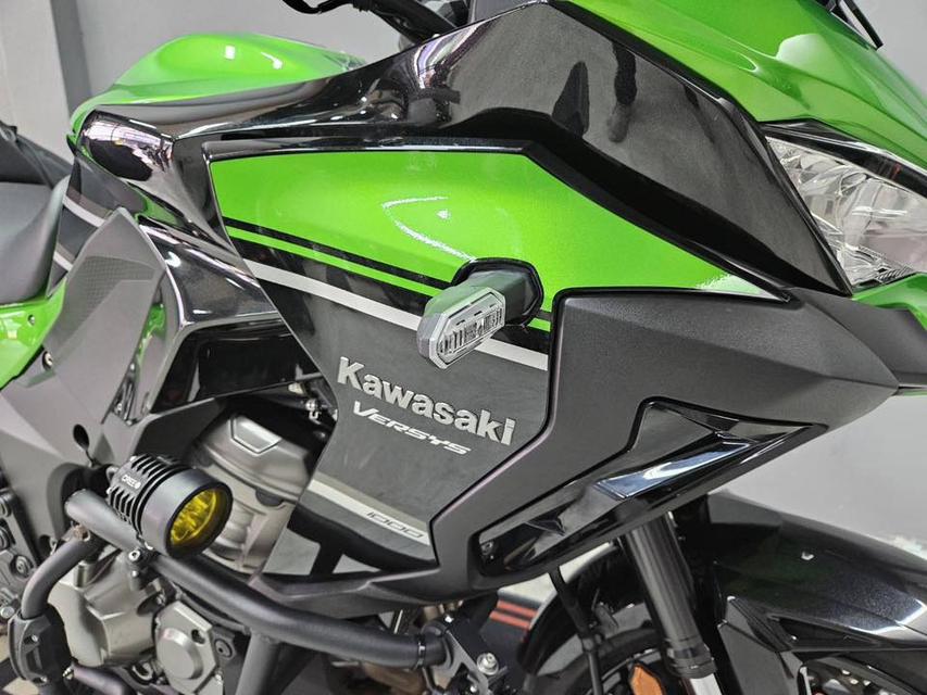 ออกรถ 0 บาท Versys1000 ปี 2020 แต่งครบๆ 16