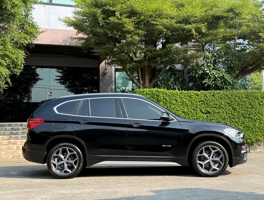 2017 BMW X1 F48 รถออกศูนย์ BMW THAILAND รถสวยสภาพสมบูรณ์พร้อมใช้งาน รถวิ่งน้อย เข้าศูนย์ทุกระยะ รถไม่เคยมีอุบัติเหตุครับ รูปที่ 2