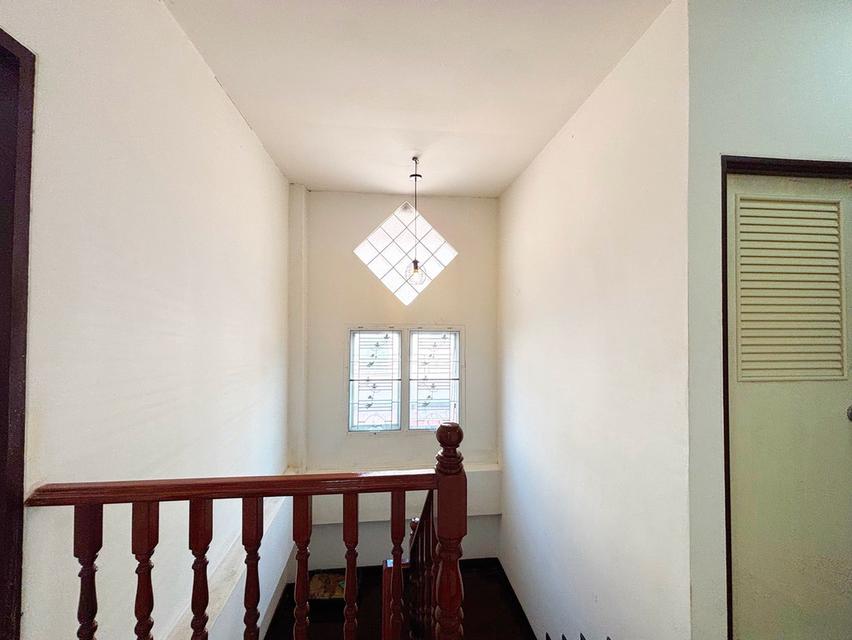 หมู่บ้านภิภาพร 2 ถนนเลียบคลอง 5 ต.คลองห้า อ.คลองหลวง จ. ปทุมธานี 14