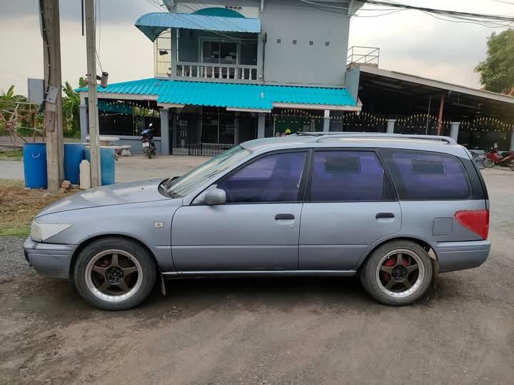 ปล่อยขายด่วน NISSAN NV 4