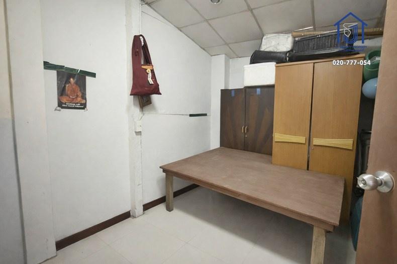 ขายทาวน์เฮ้าส์ 2 ชั้น หมู่บ้านแหวนยอด 1 ซอยลำลูกกา 21 ใกล้สถานีรถไฟฟ้าคูคต 11