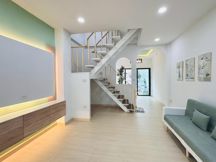 ขายทาวน์โฮม 3 ชั้น 16.5 ตรว. สุทธิสาร-รัชดา-ห้วยขวาง ใกล้mrt,bts ใจกลางเมือง เดินทางสะดวก พร้อมเข้าอยู่ 2