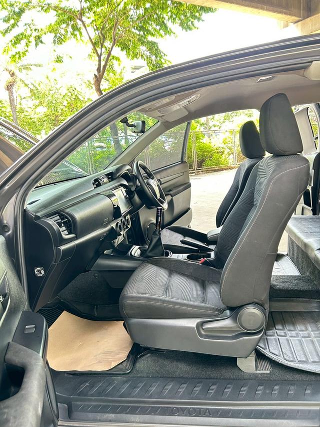 Toyota Hilux Revo Smart Cab 2.4 Entry Z Edition MT ปี 2022 รถกระบะแคปเปิดได้ รถสวยมือเดียว  14