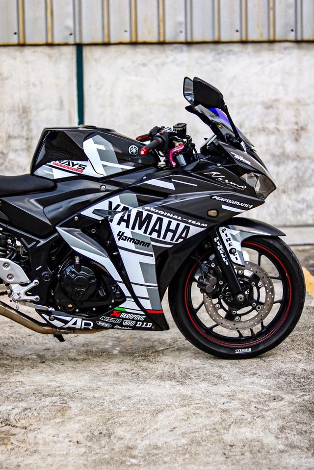 R3 Yamaha 8