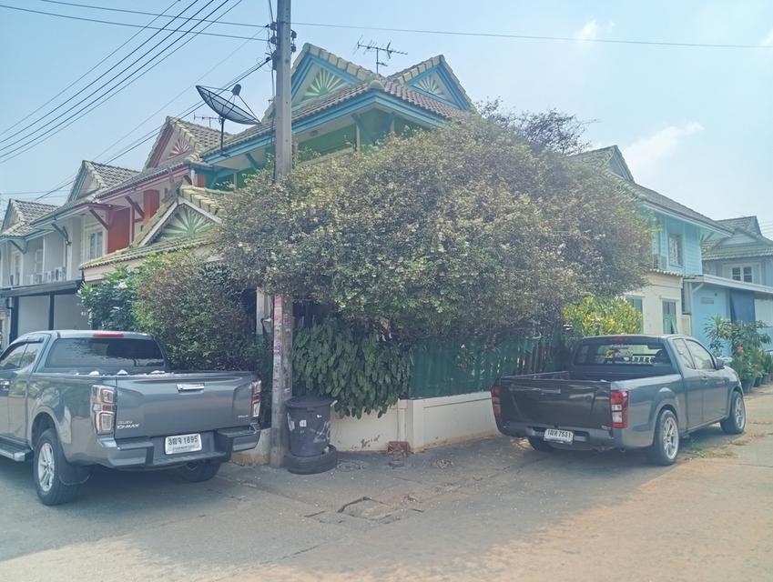 ทาวน์เฮ้าส์ 2 ชั้น 3 ห้องนอน 2 ห้องน้ำ พื้นที่ 25 ตรว.หัวมุม(พฤกษา13 คลอง3รังสิต 2