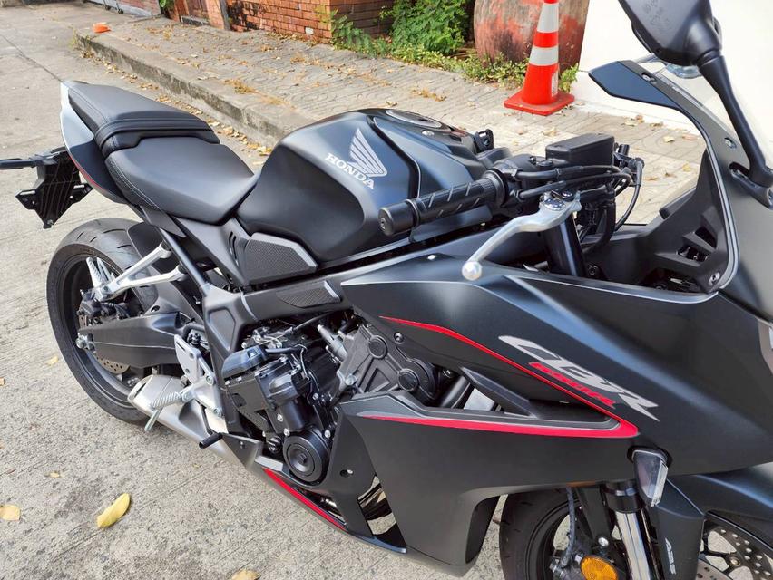 Honda CBR650R 2024 รถสปอร์ตไบค์ยอดฮิต รูปที่ 2