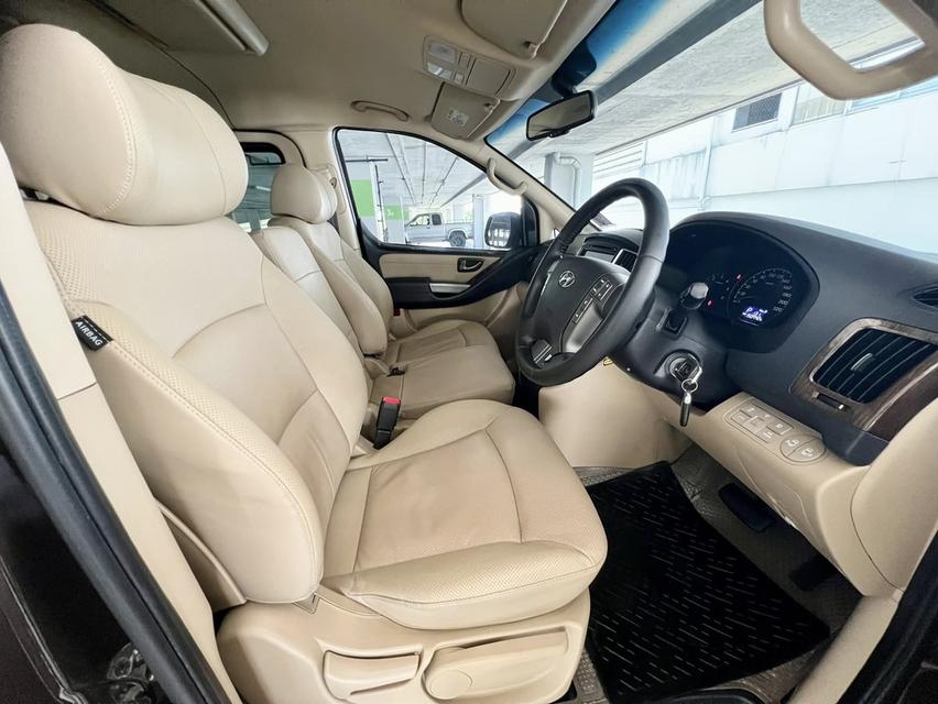 Hyundai H1 Deluxe ปี 2019  สภาพสวยบางเดิม 11