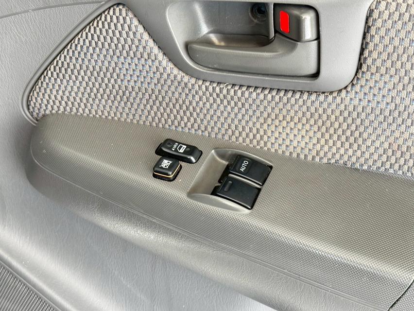 Toyota Vigo 2.5E Champ ดีเซล เกียร์ธรรมดา ปี2013 18