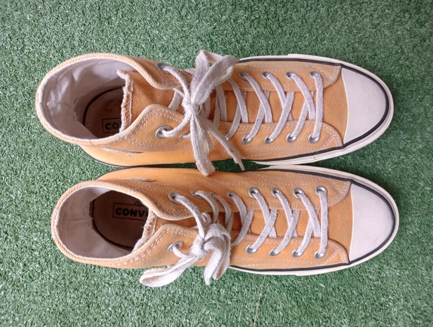 CONVERSE ผ้าใบหุ้มข้อมือสอง สภาพเหมือนใหม่ จัดส่งฟรี!!!เก็บปลายทาง
