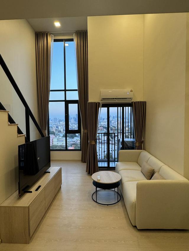 ปล่อยเช่าห้องใหม่ ✨ 𝐅𝐥𝐨 𝐛𝐲 𝐬𝐚𝐧𝐬𝐢𝐫𝐢 ห้องวิวแม่น้ำ & ICONSIAM 🚊เพียง 𝟑𝟓𝟎 เมตร 𝐁𝐭𝐬 คลองสาน 🛒𝟏 ก 4