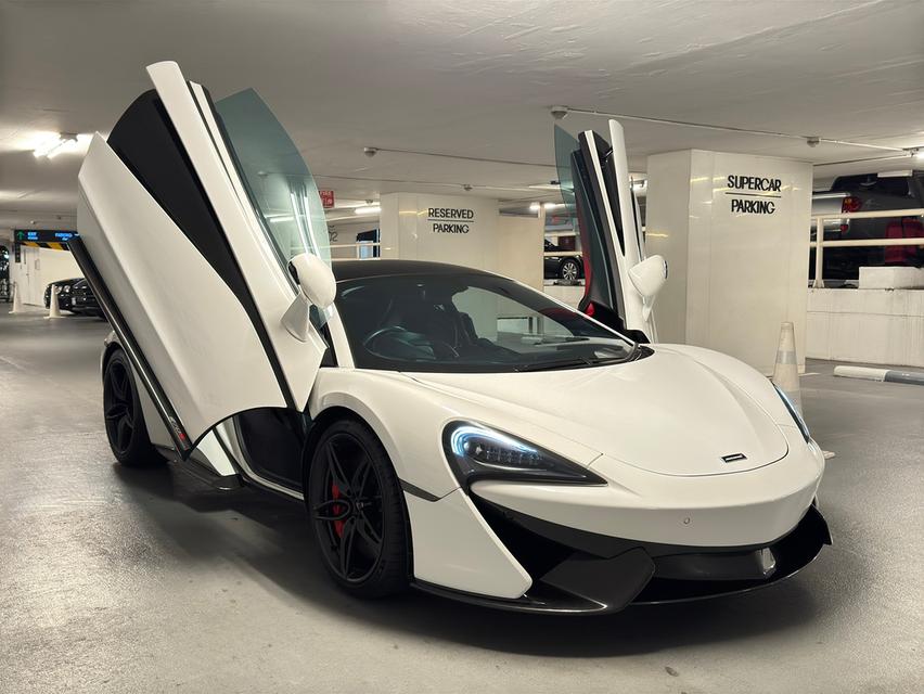 McLaren 570S coupe ปี 2016 2