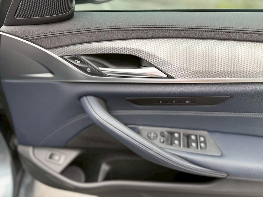 BMW 520 d M-Sport ปี 20 สีเทา ดีเซล ไมล์น้อย 71000 โลแท้ๆ เจ้าของมือเดียวสภาพ 10