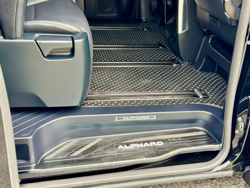 Toyota Alphard 2.5 SC Package Top 2019 มือเดียว ใช้น้อย ดูแลอย่างดี ใหม่มากสวยมากๆ รูปที่ 11