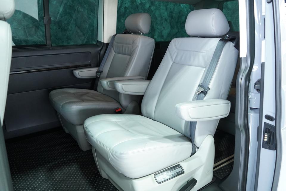 รหัสรถ JRS7007 Volkswagen Caravelle 2014 13