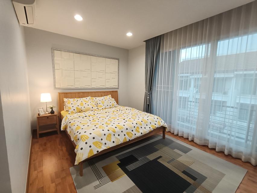 ให้เช่า ทาวน์โฮม 3 ชั้น 20 ตร.ว. 3 นอน 3 น้ำ 35,000 บาท/เดือน 20