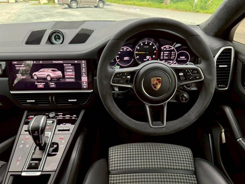 Porsche Cayenne e-hybrid Lightweight Coupe 2020 ไมล์หมื่นกว่าโลเท่านั้น น้อยสุดในตลาด 11
