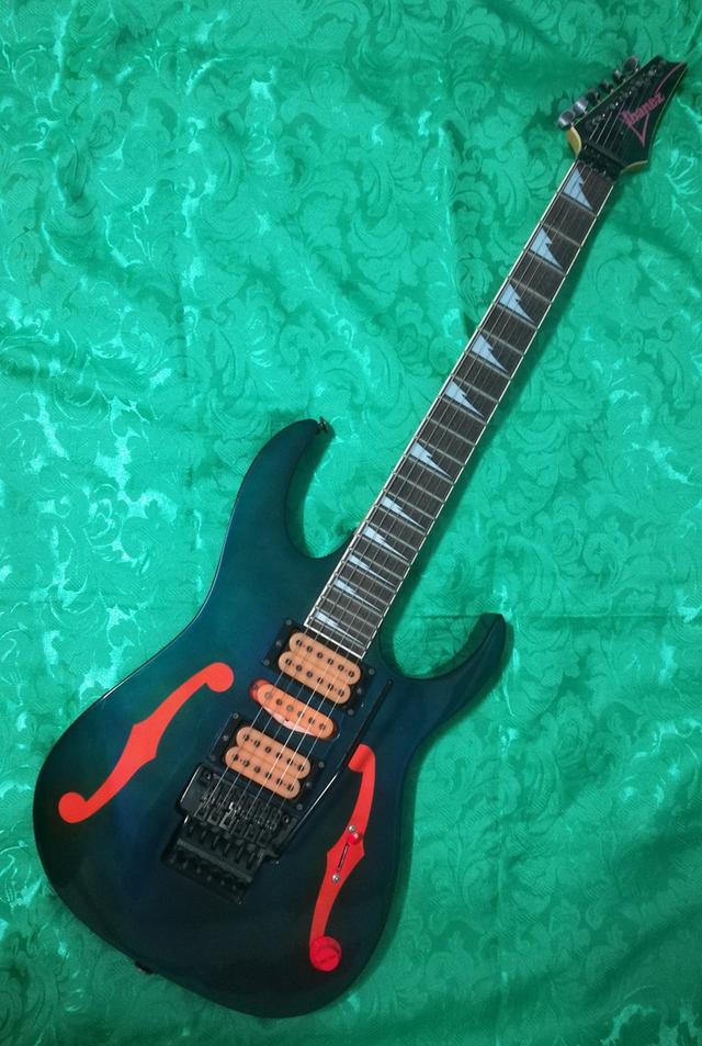 ขายกีต้าร Ibanez PGM100