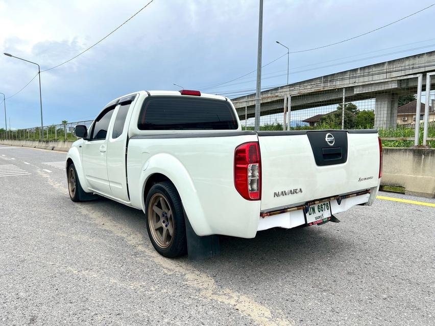 Navara 2.5 LE king cab ปี2013 จด2015