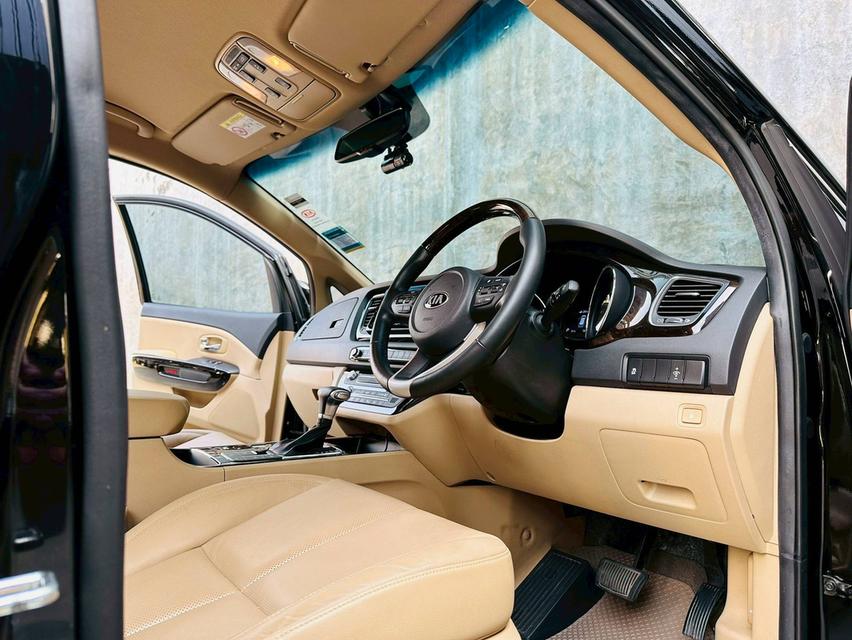 ขาย Kia Grand Carniva 2.2EX ปี20 11