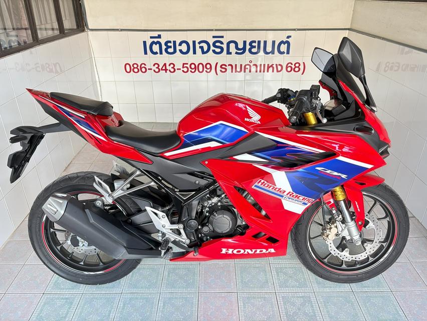 CBR150R ABS ผ่อนได้ ไม่ต้องค้ำ มีประกัน มีเก็บปลายทาง เอกสารครบ สภาพใสกริ๊บ ชุดสีไร้ริ้วรอย เครื่องเดิม วิ่ง6000 ปลายปี65