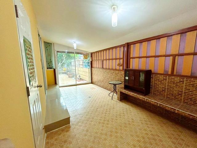 สุขุมวิท 101 อ่อนนุช44 1.7กม. BTS ปุณณวิถี 1.9 กม. บ้าน 3 ชั้น 5 นอน 5 น้ำ 350 ตร.ม.พร้อมเฟอร์ฯครบ 7