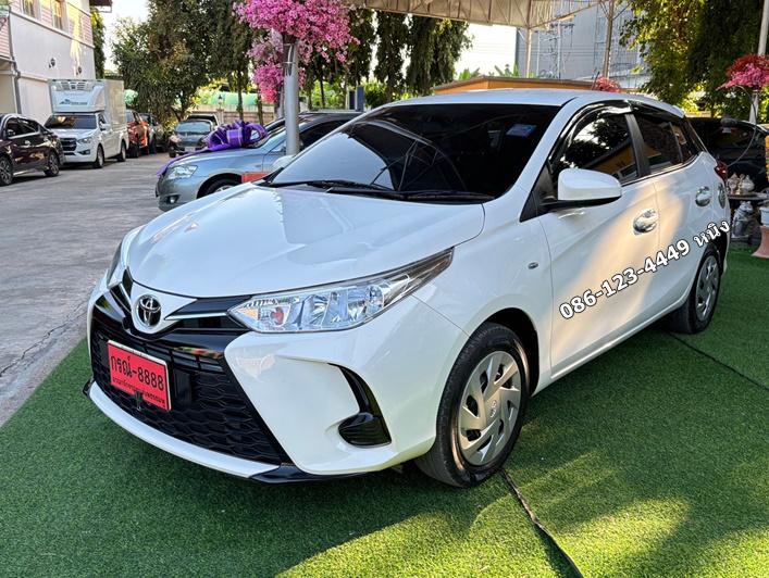 รูป Toyota Yaris 1.2 Entry CVT ปี 2021 ไมล์ 9,xxx กม.แท้ ดาวน์ 0 บาท