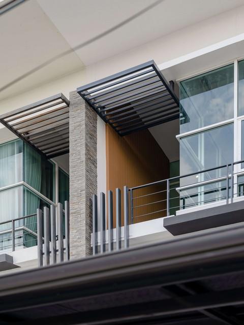 ให้เช่าทาวน์โฮม 3 ชั้น 206 ตรม. 4 ห้องนอน รีโนเวทใหม่ ลาดพร้าว–นาคนิวาส ใกล้เลียบด่วน 2