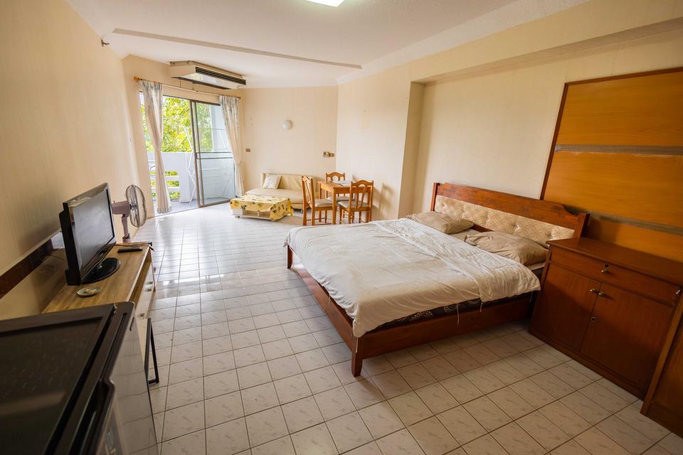 City View Studio in Paradise Condominium, Pattaya 1