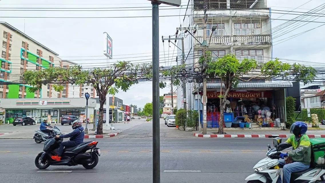 ขายอาคารพาณิชย์ 2 คูหา 3.5 ชั้น อ่อนนุช 21 ทำเลทอง เหมาะทำธุรกิจ ราคาพิเศษ 2