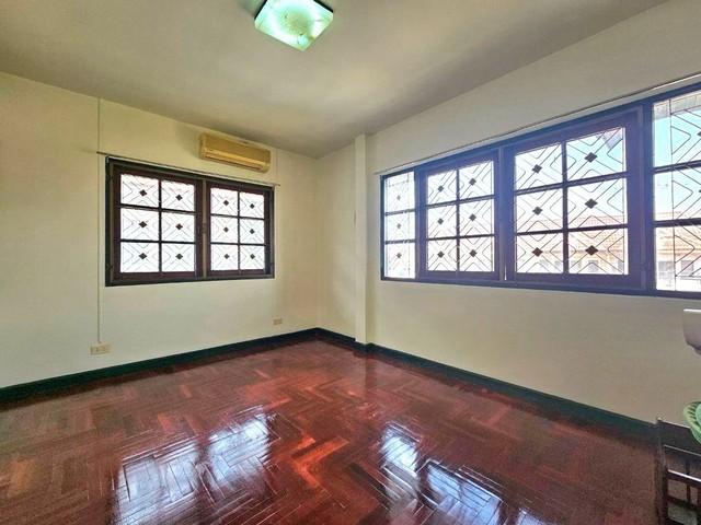 บ้านเดี่ยว2ชัน สภาพดี 70ตรว.เคหะร่มเกล้า ทะลุออกซอยมิสทีน ใกล้BigC 7